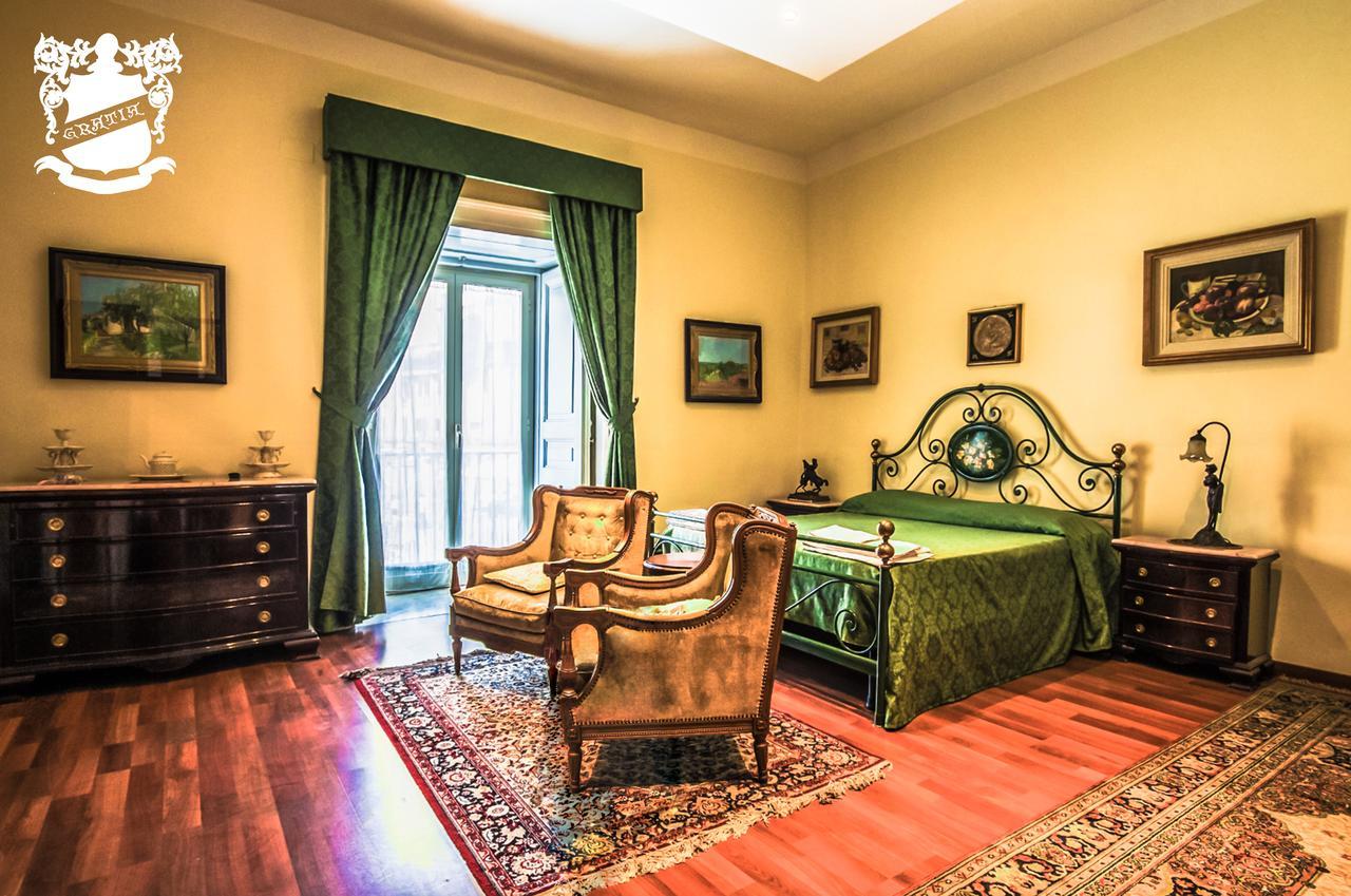 B&B Graziani Relais Napels Buitenkant foto