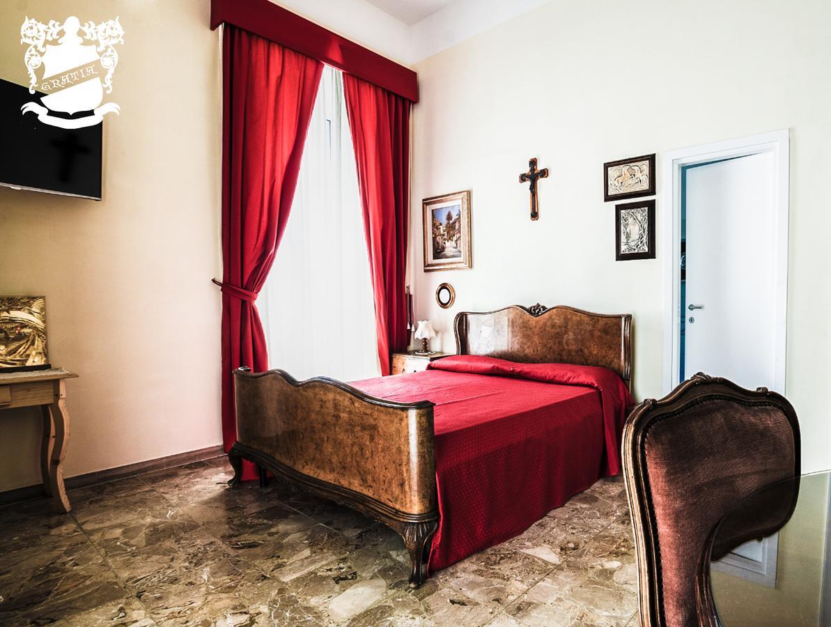B&B Graziani Relais Napels Buitenkant foto