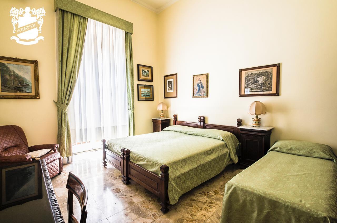 B&B Graziani Relais Napels Buitenkant foto