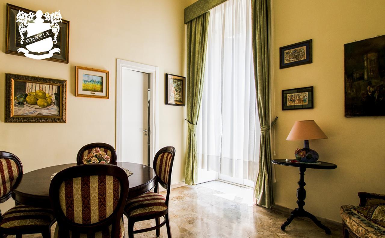 B&B Graziani Relais Napels Buitenkant foto