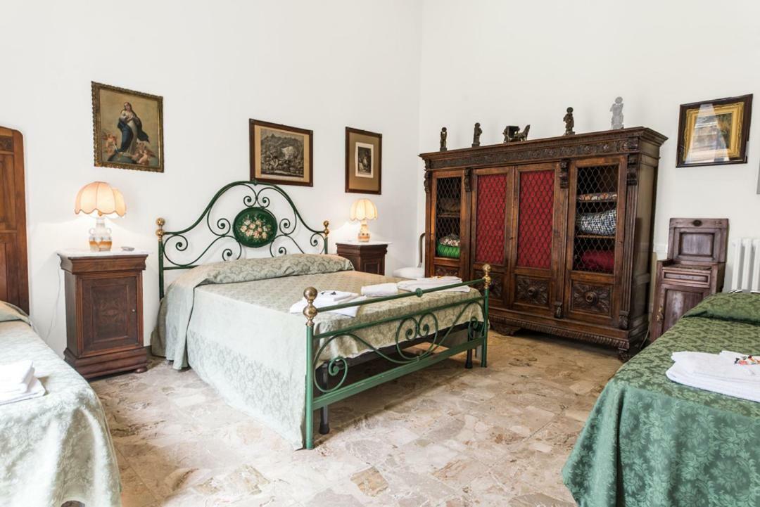 B&B Graziani Relais Napels Buitenkant foto