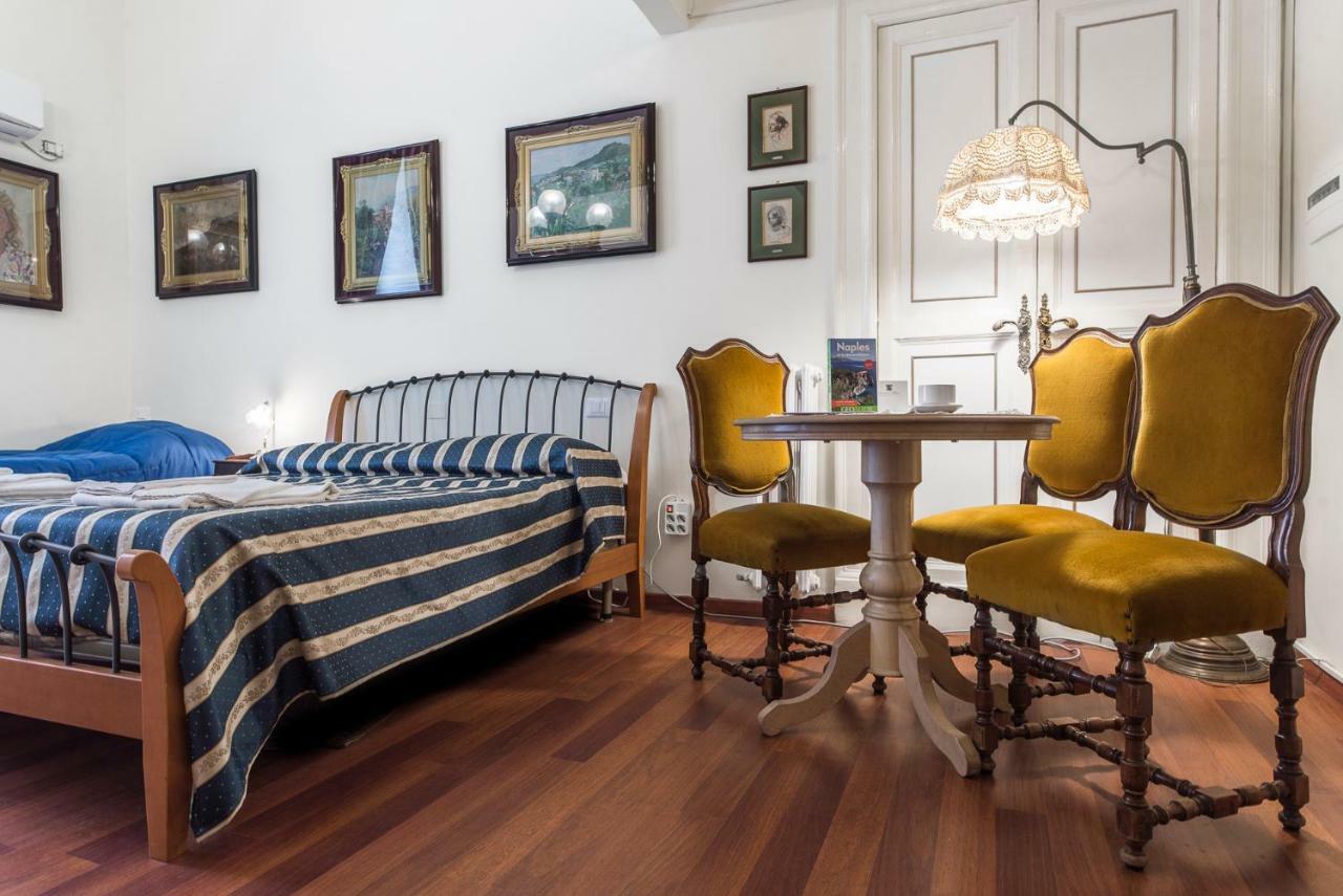 B&B Graziani Relais Napels Buitenkant foto