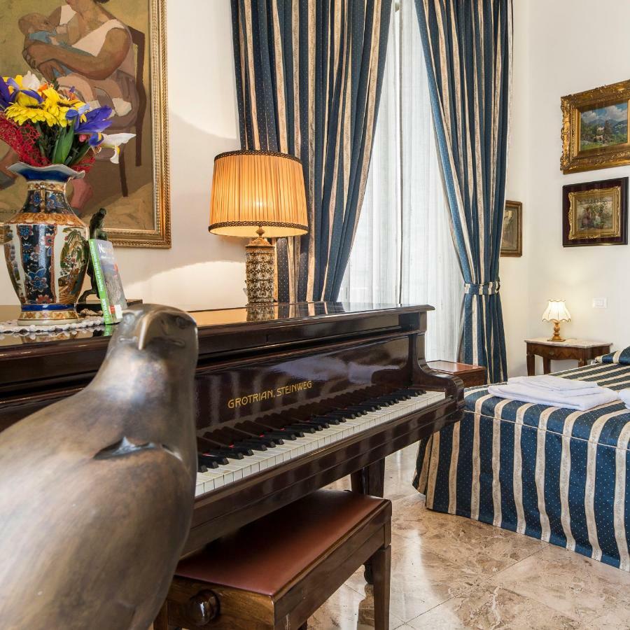 B&B Graziani Relais Napels Buitenkant foto